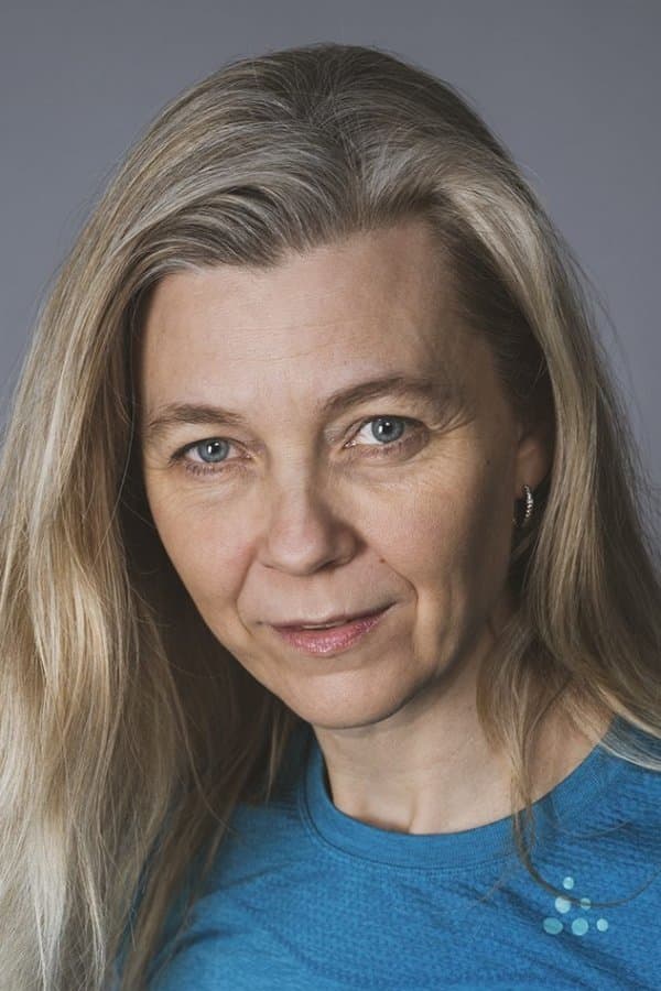 Betina Grove profile