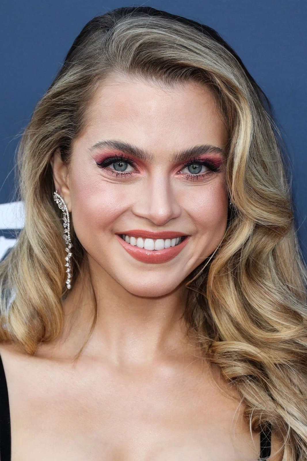 Anne Winters profile