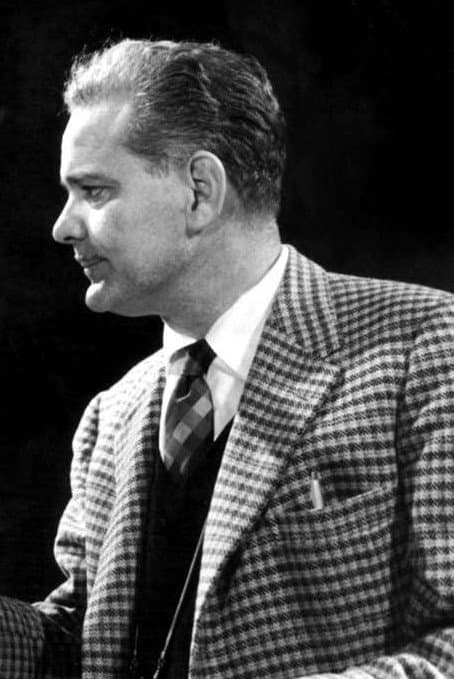 Tulio Demicheli profile