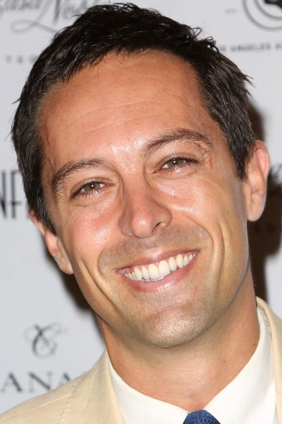 Jonas Bell Pasht profile