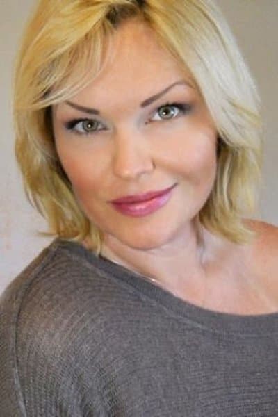 Heather Ashley Chase profile