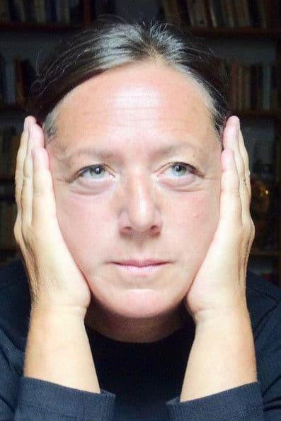 Lara Fremder profile