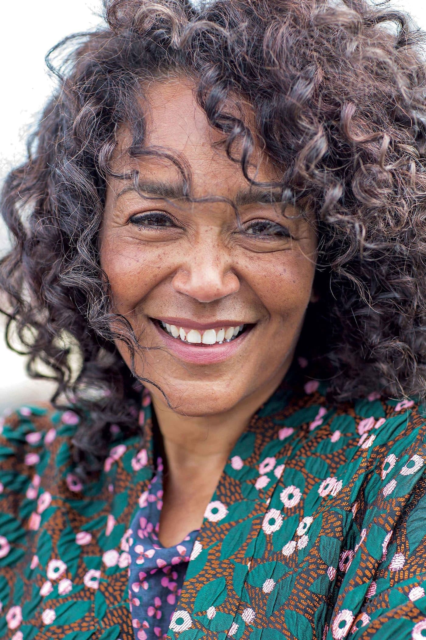 Caroline Henderson profile