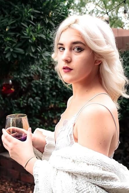 Chloe Colleen profile