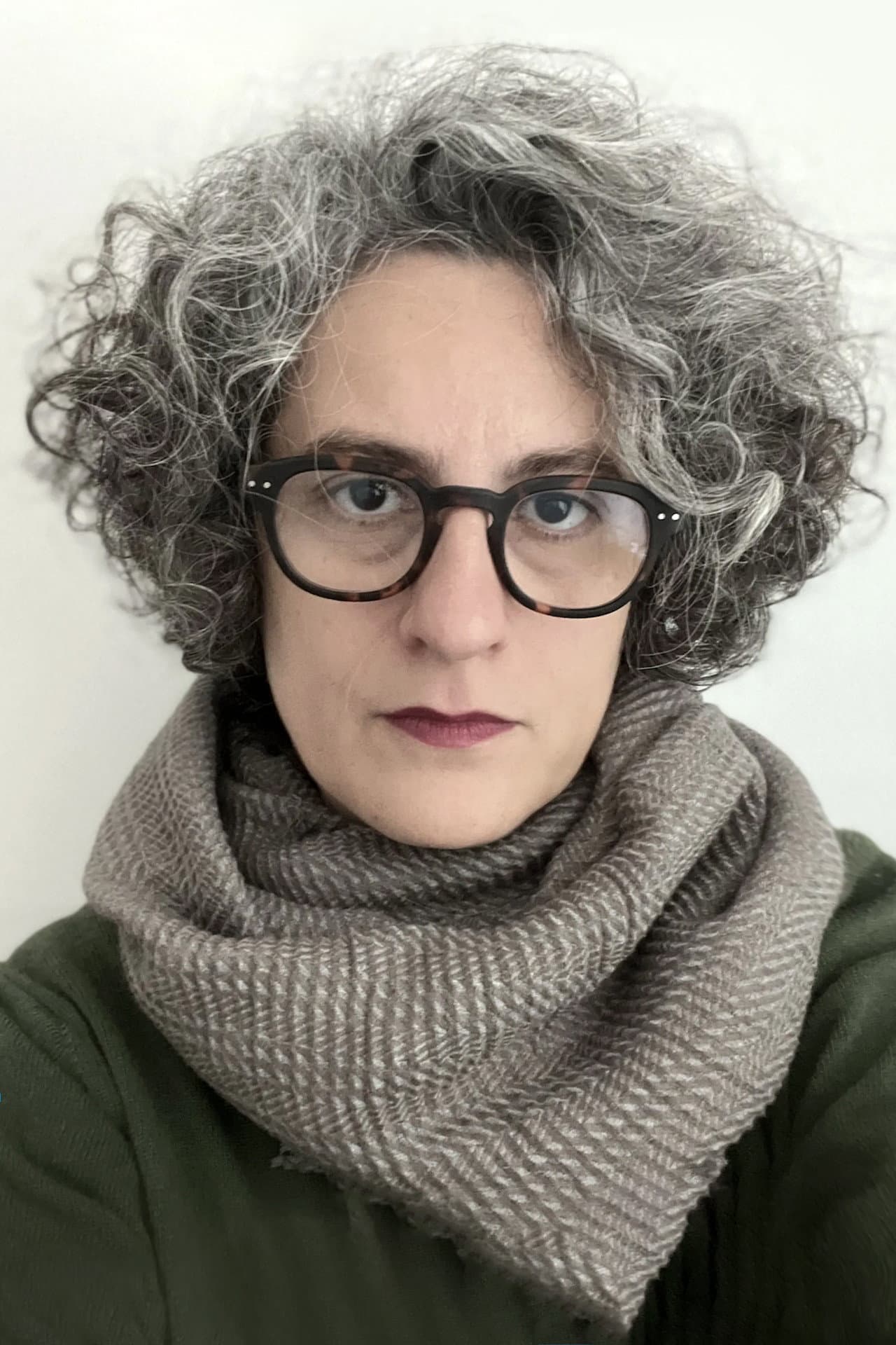 Farahnaz Sharifi profile