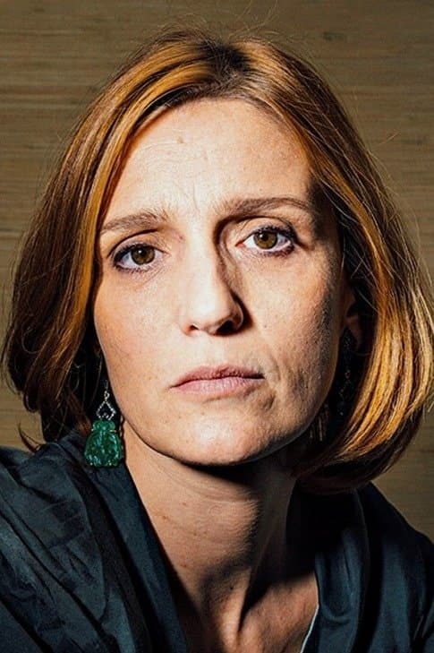 Beatriz Batarda profile