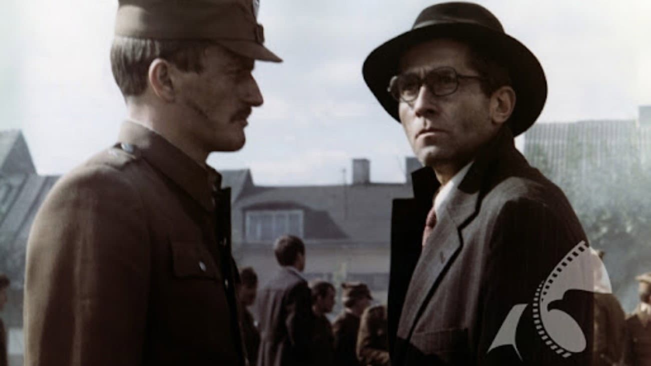 Romans z intruzem backdrop