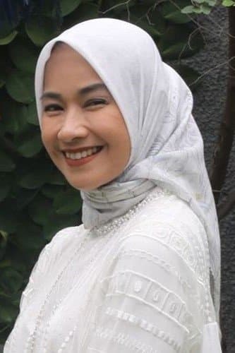 Alya Rohali profile