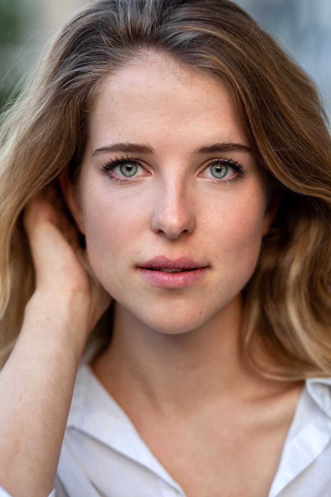 Leonie Brill profile