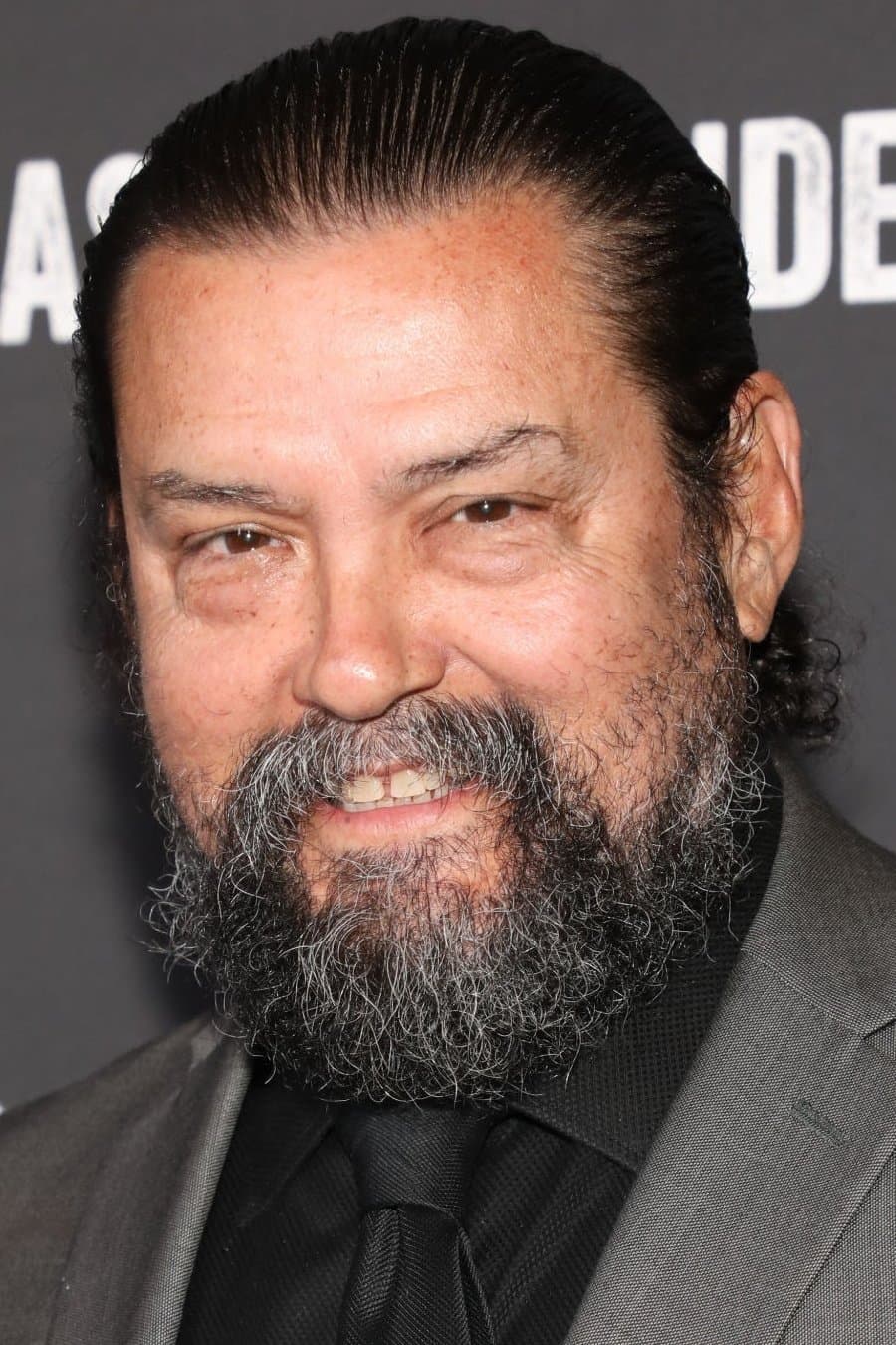 Daniel Edward Mora profile