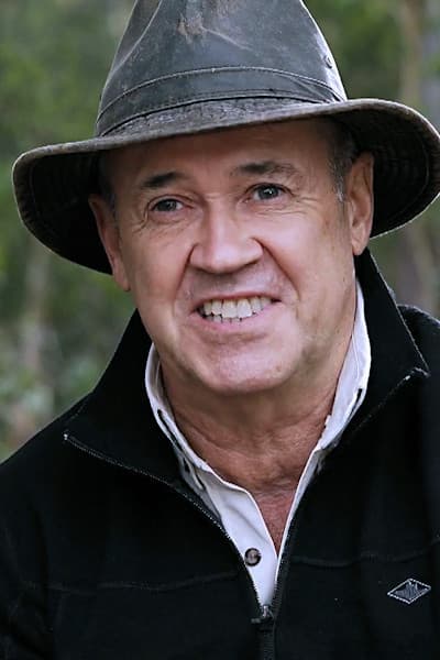 Simon Plowright profile