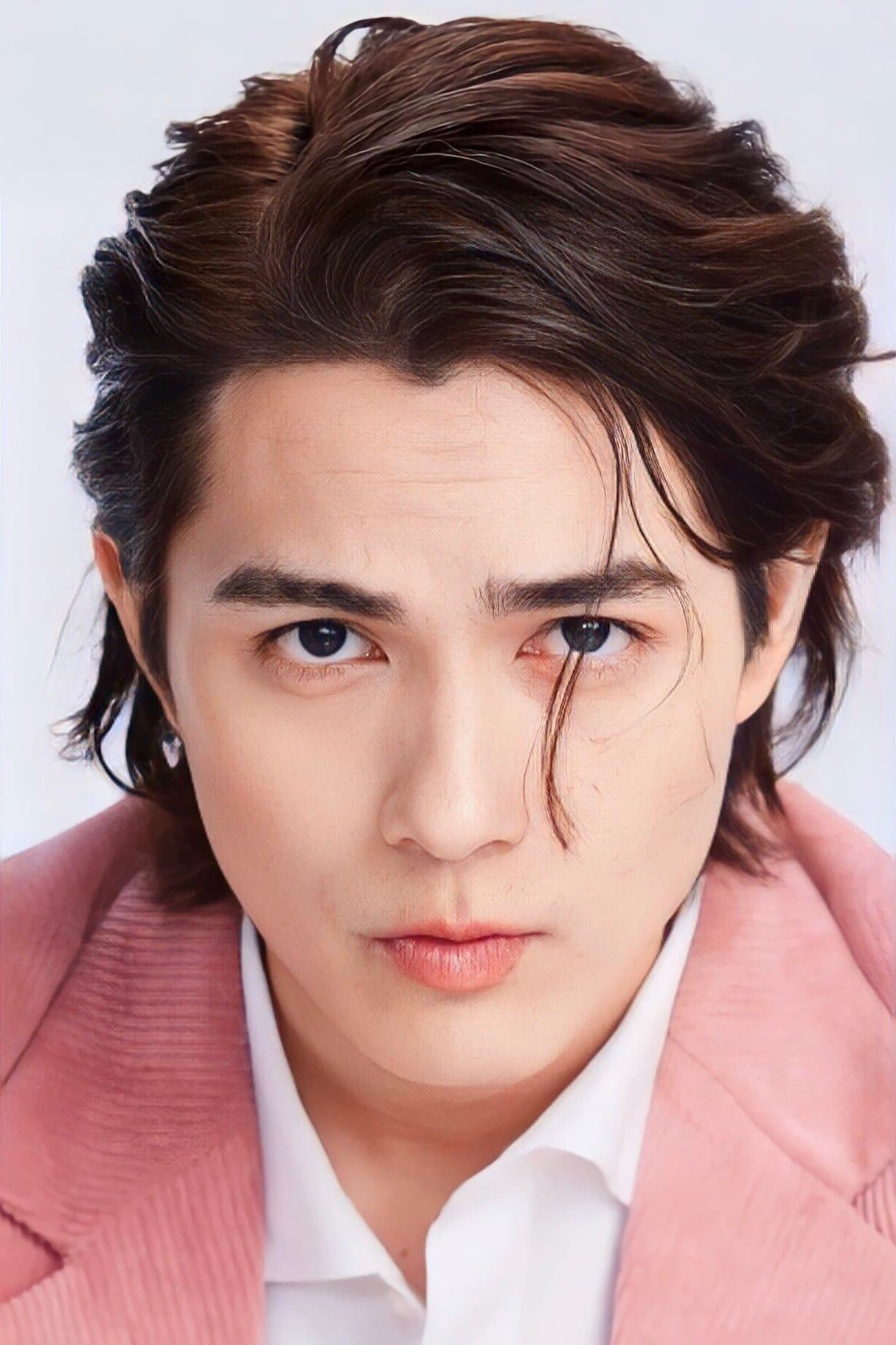 Charlie Trairat profile