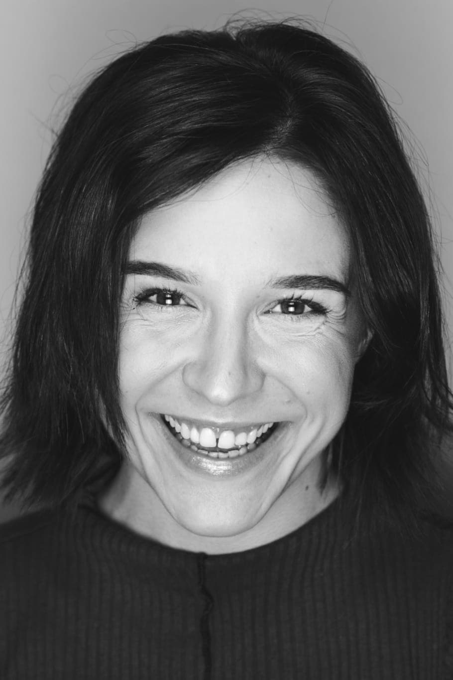 Emma de Nola profile