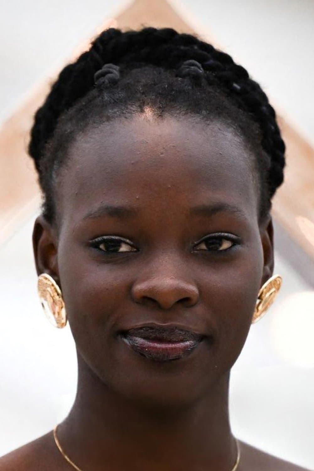 Anna Thiandoum profile