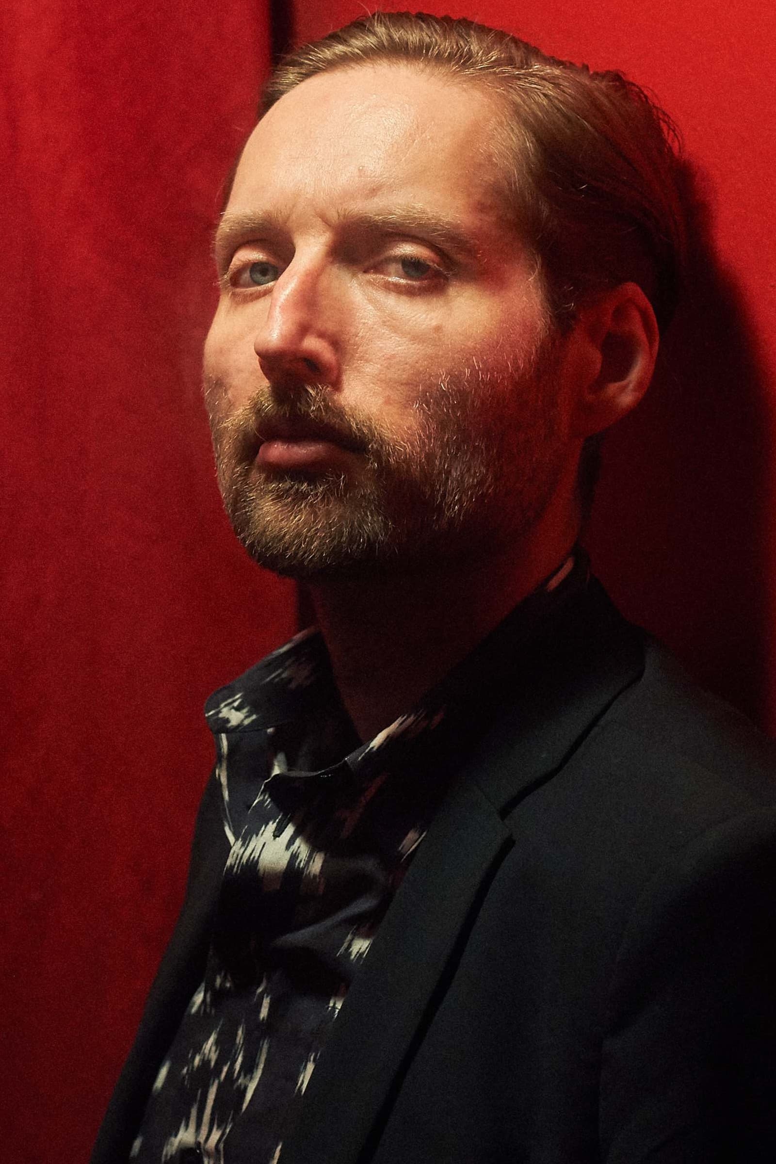 Mark Stoermer profile