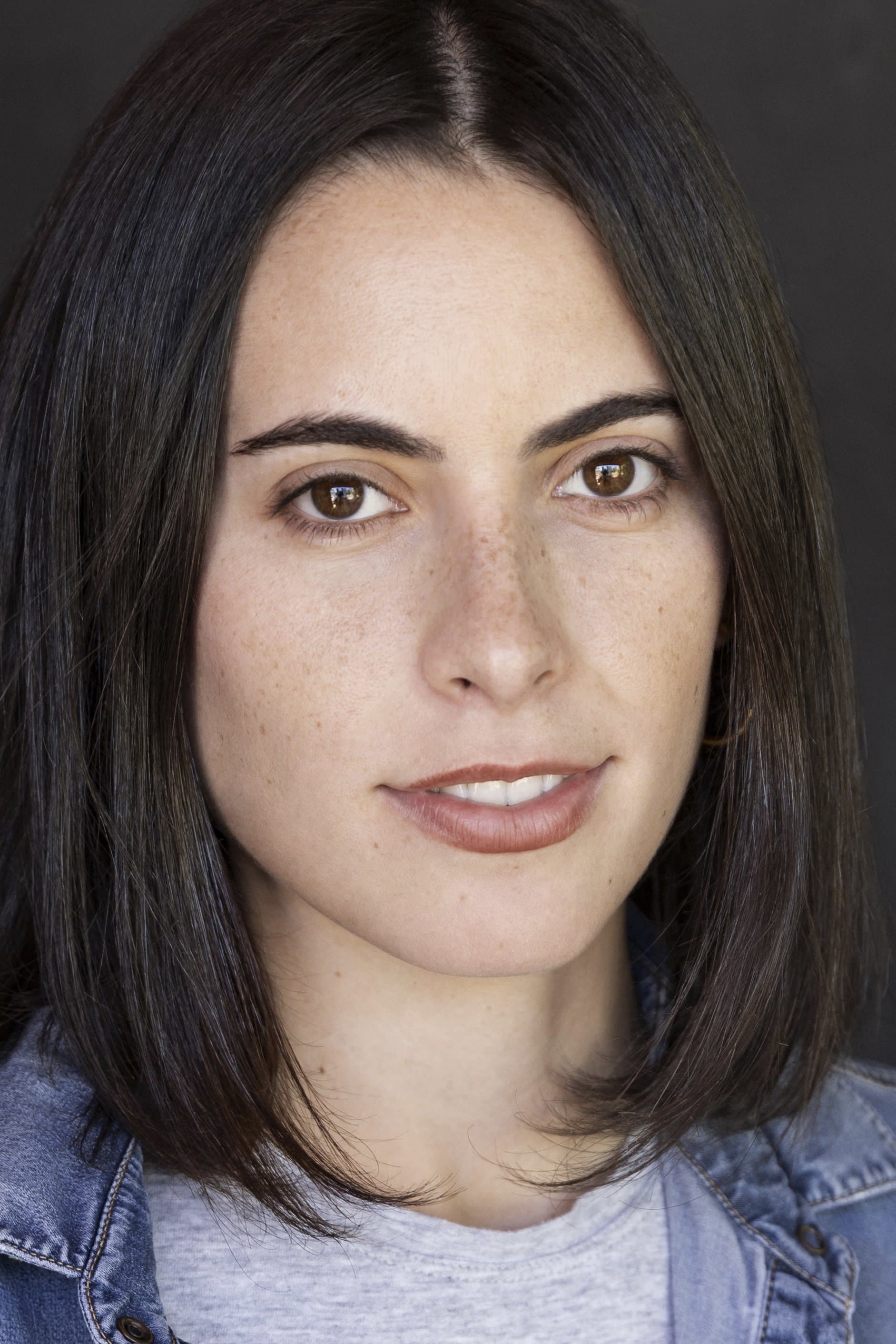 Caroline Lindy profile