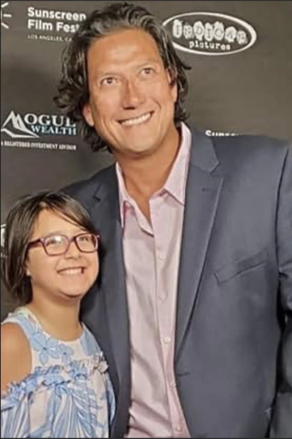 Robert Enriquez profile