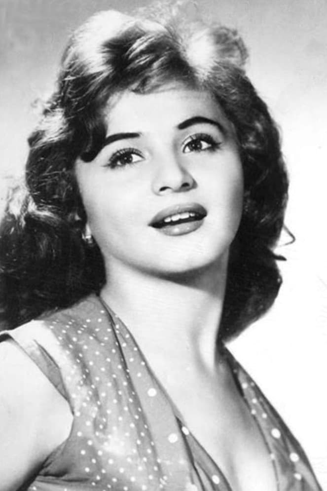 Titina Romay profile