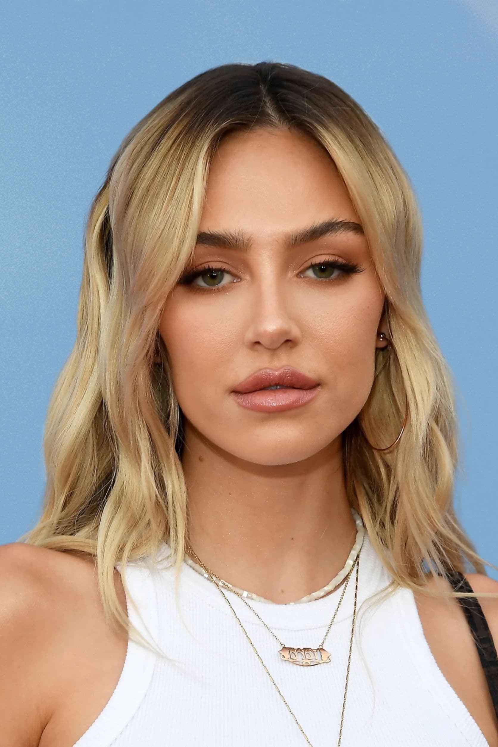 Delilah Hamlin profile