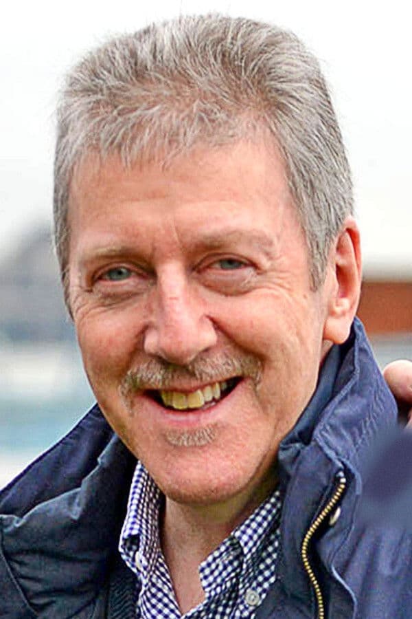 Stephen Travers profile