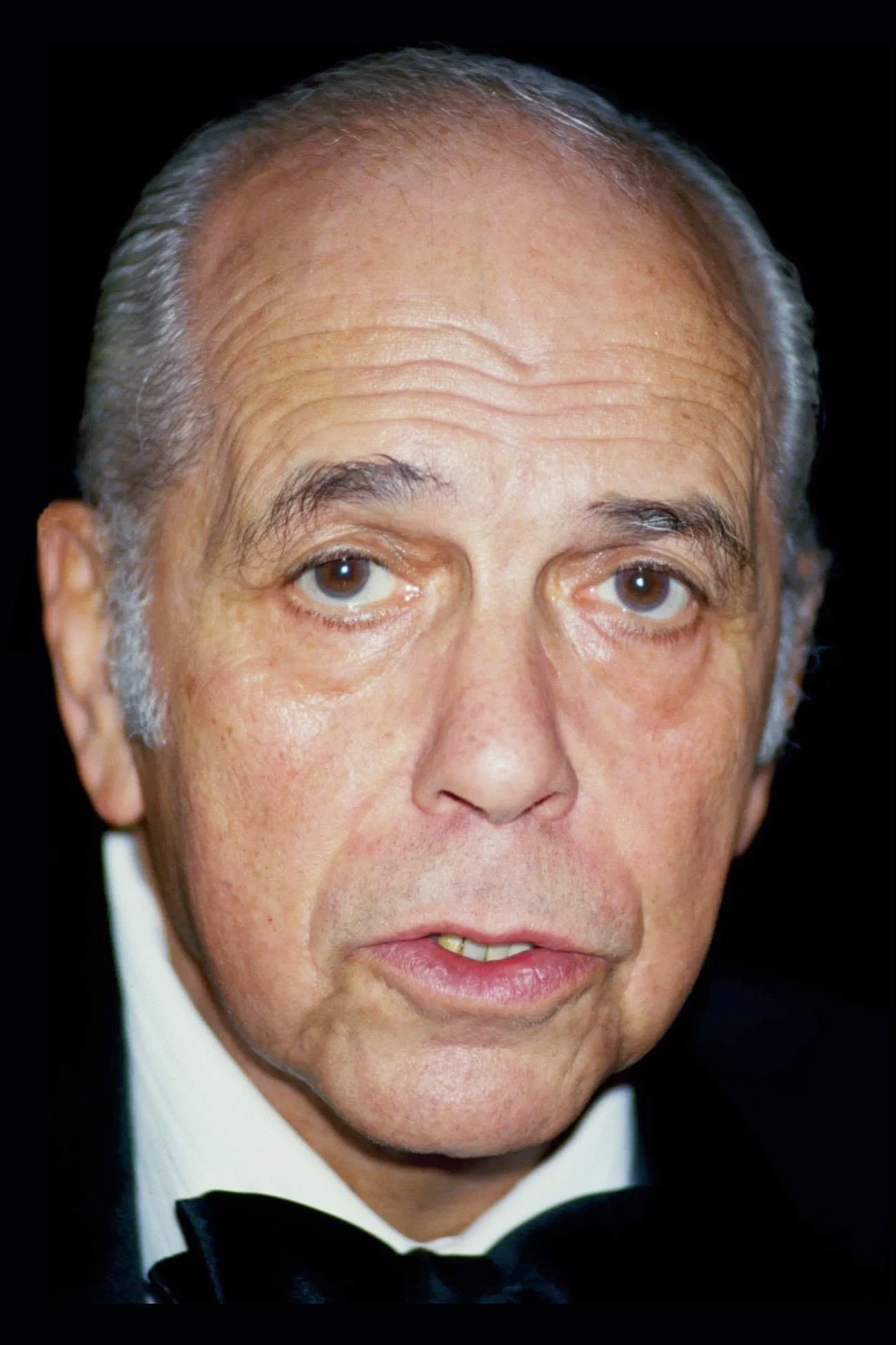 Robert Manuel profile