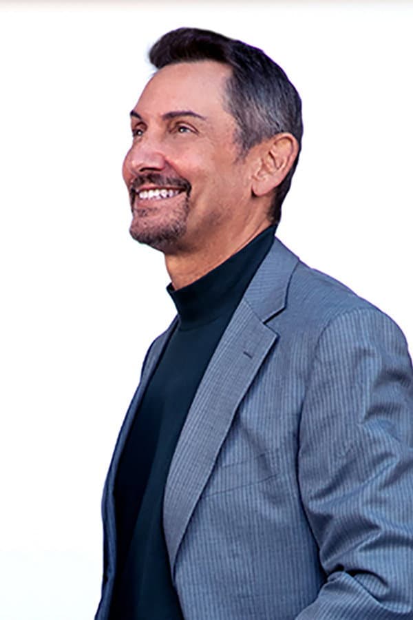 Peitor Angell profile