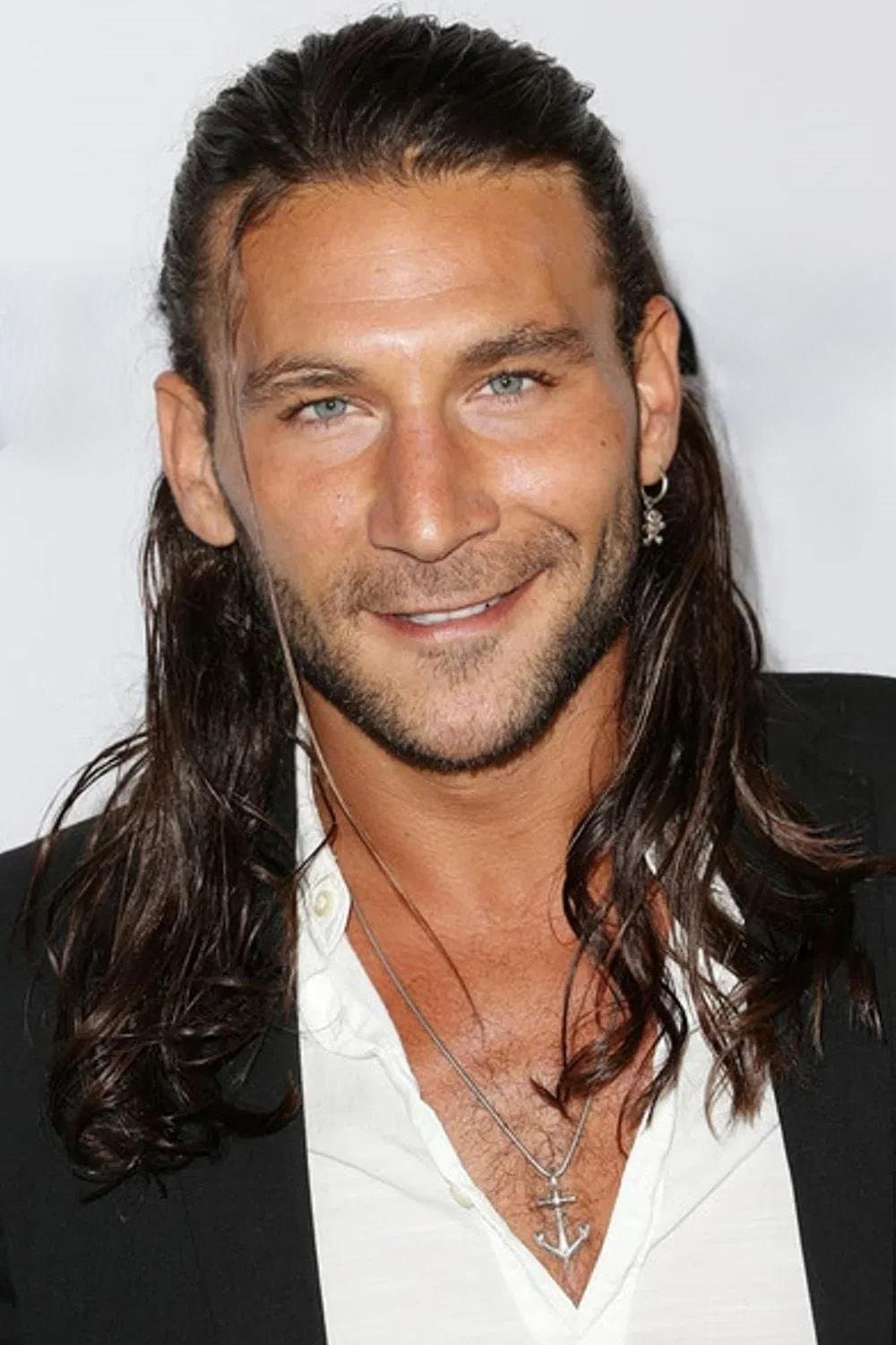Zach McGowan profile