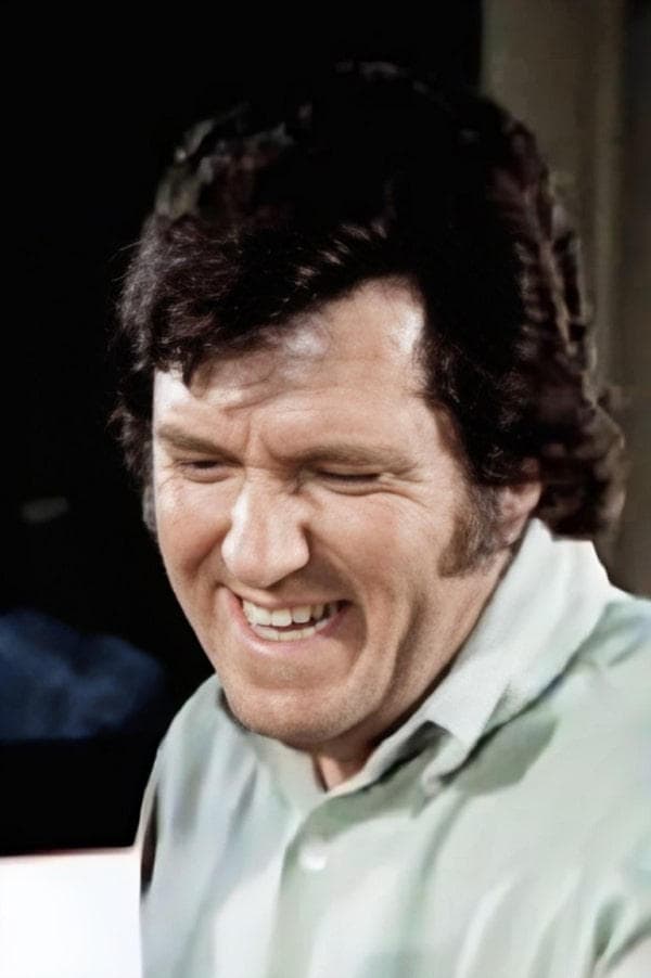 Charlie Hodge profile