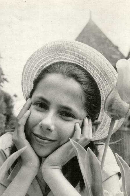 Annabel Bartlett profile