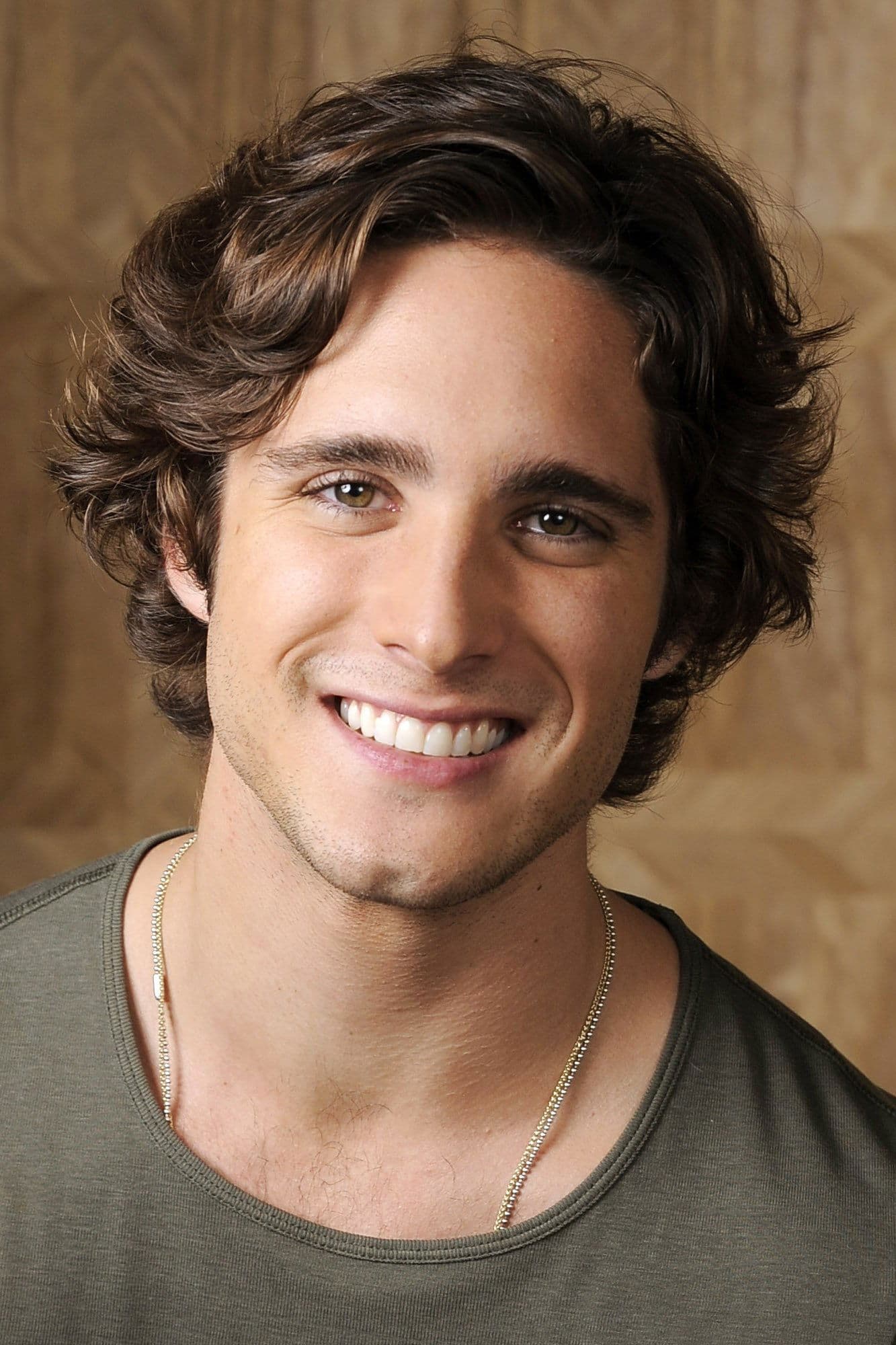 Diego Boneta profile