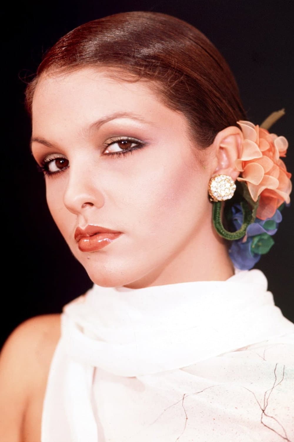 Elluz Peraza profile