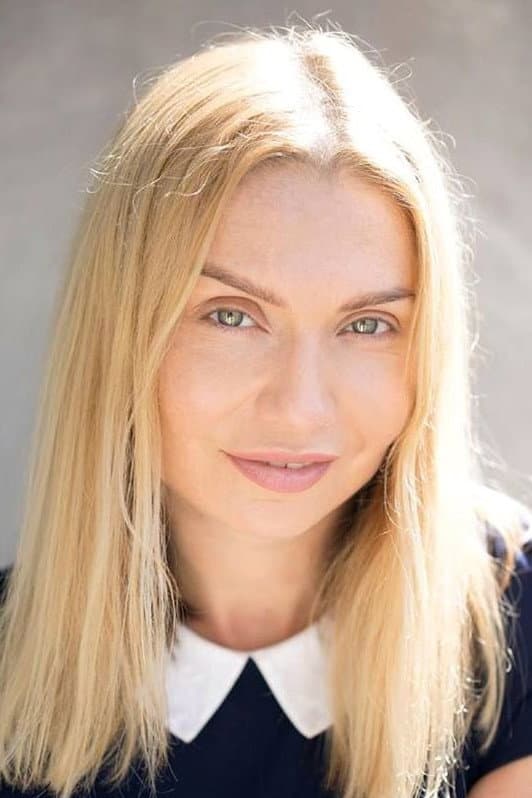 Cristina Cioran profile