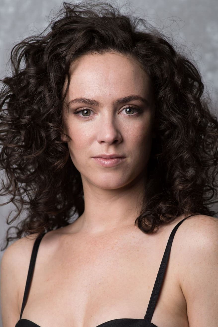 Amy Manson profile