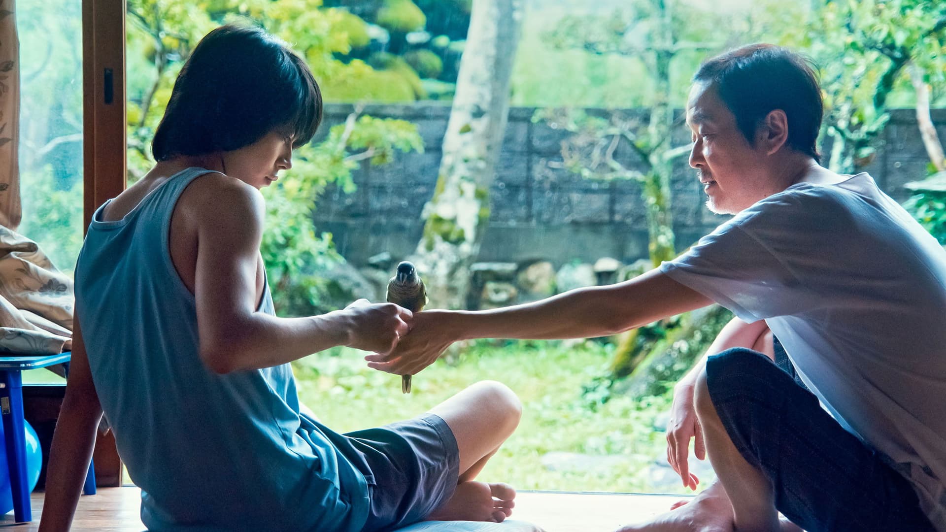 Town Without Sea backdrop