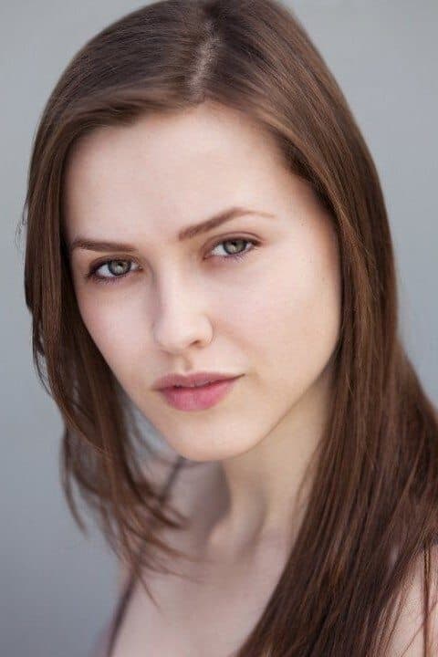 Elinor Crawley profile