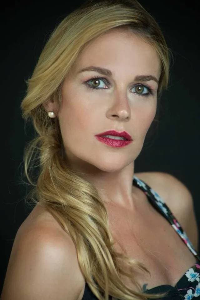 Rosario Serna profile