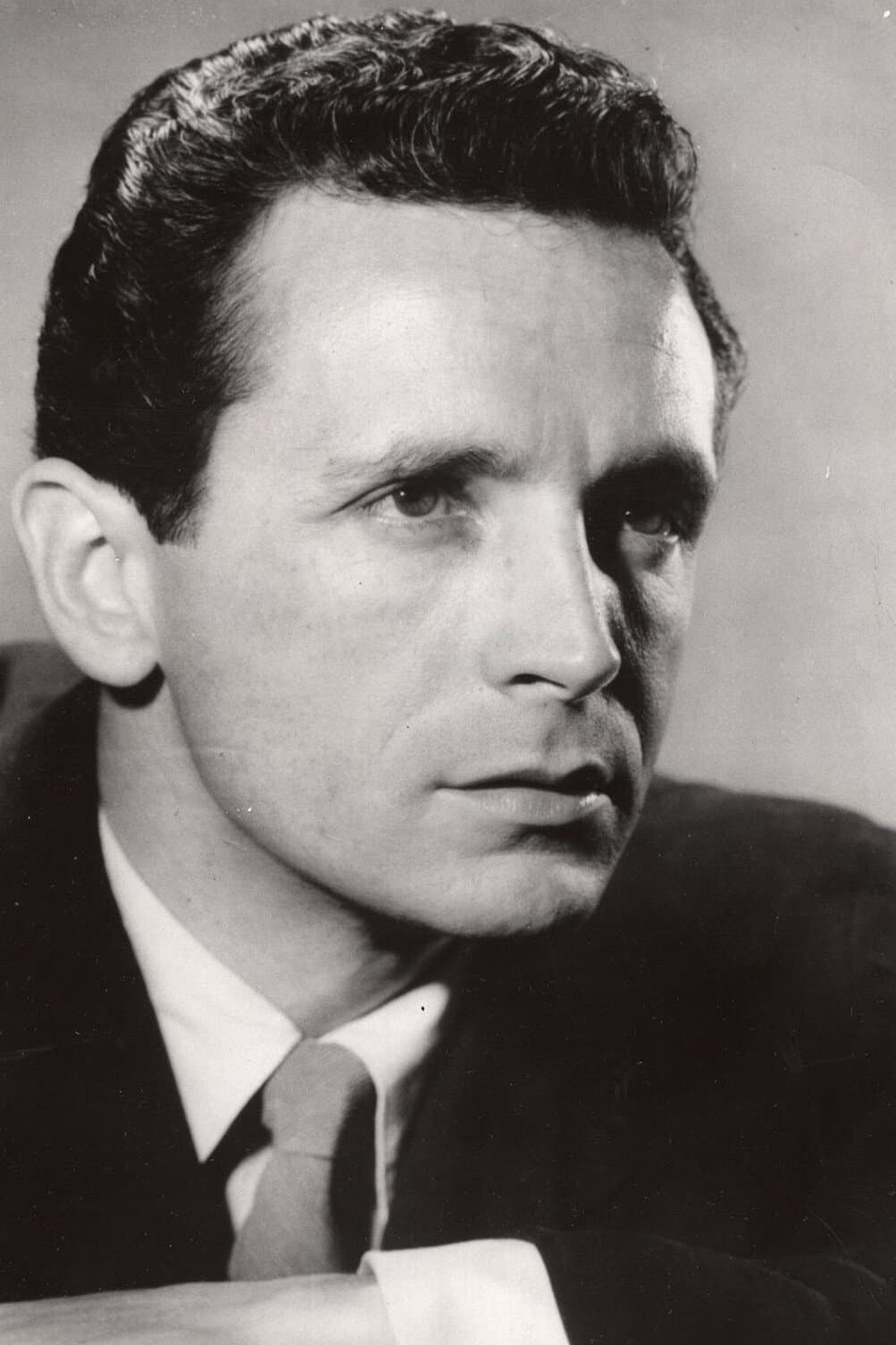 Leonard Graves profile