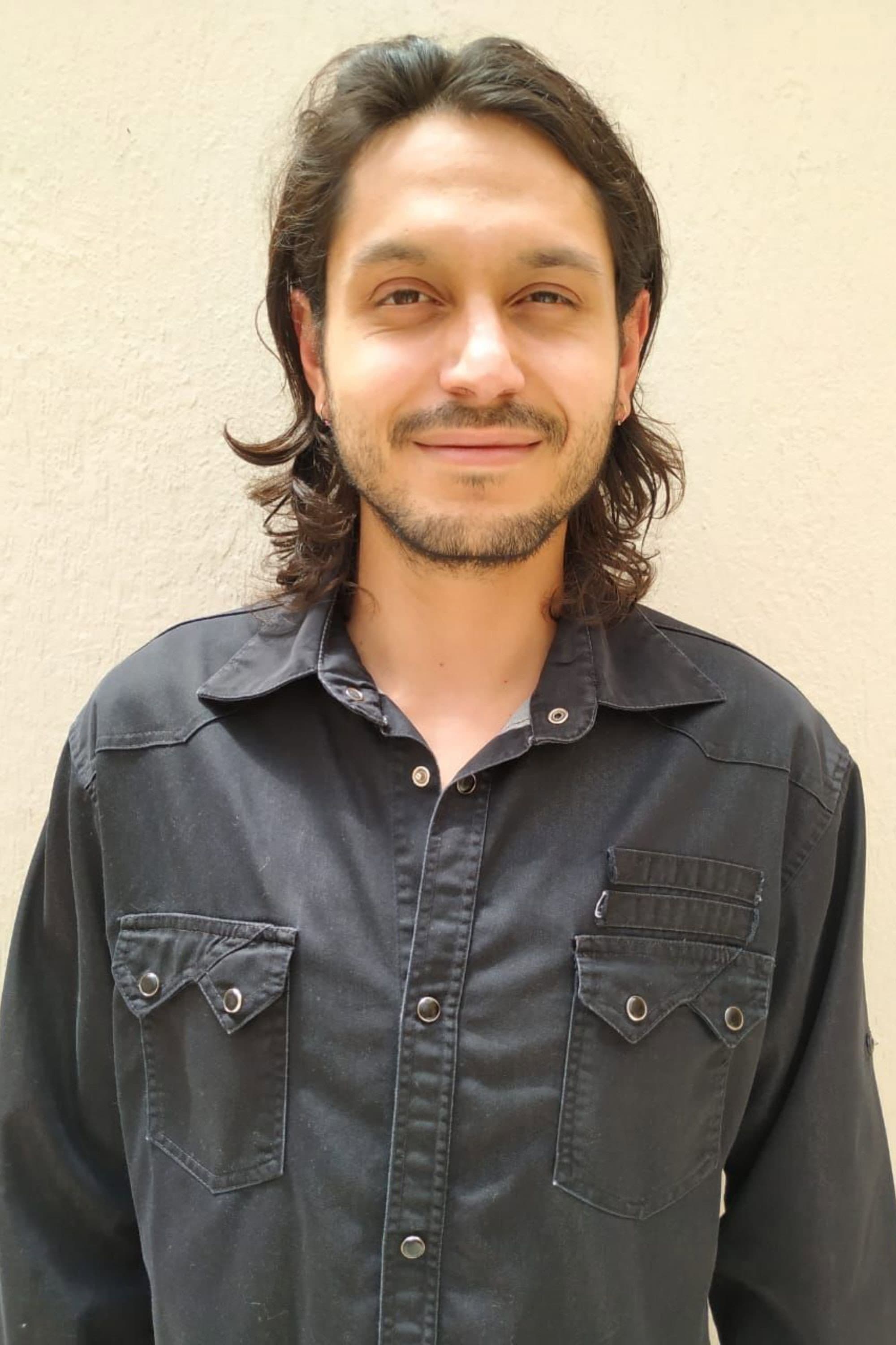 Bernardo Chávez profile