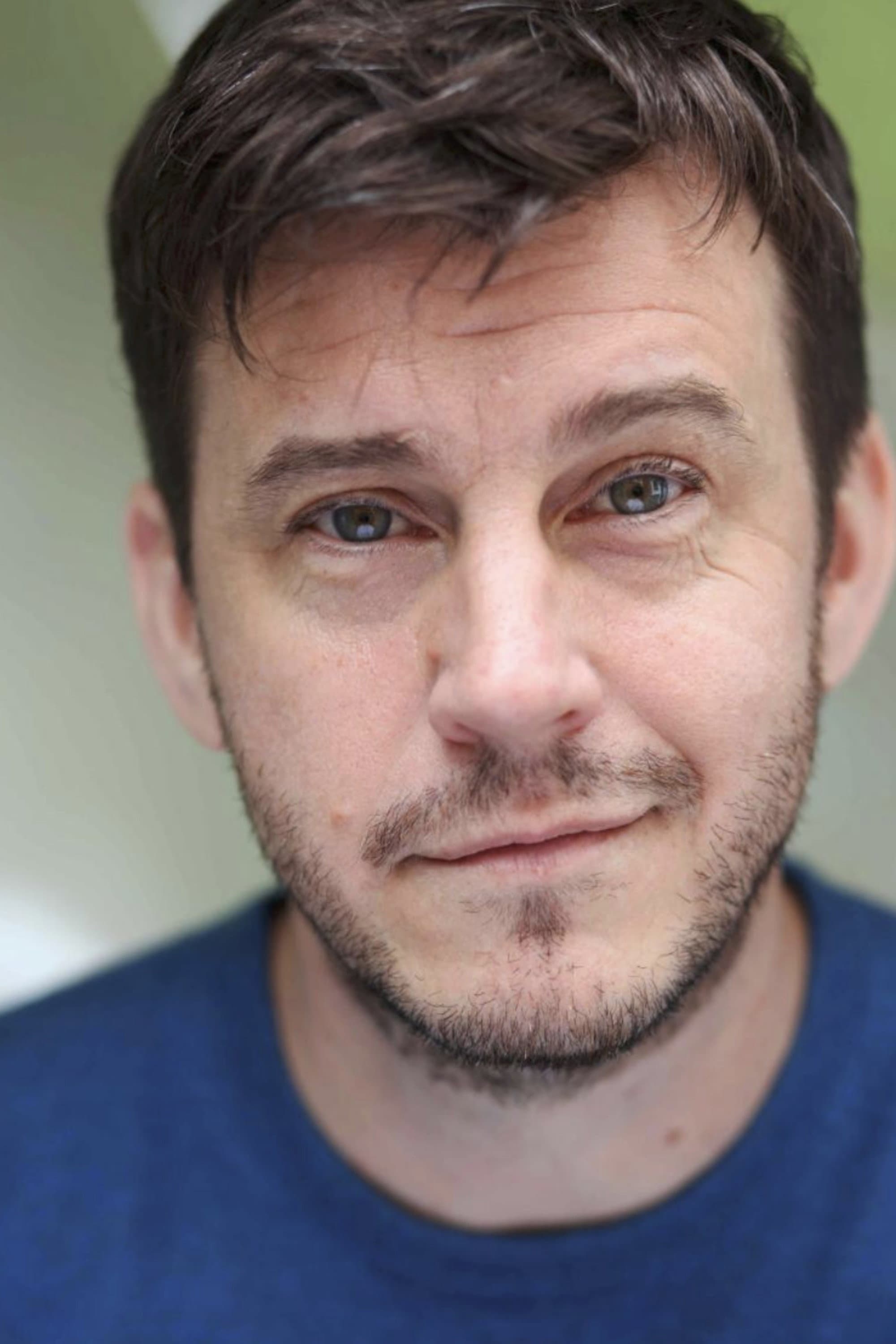 Stuart Mackie profile