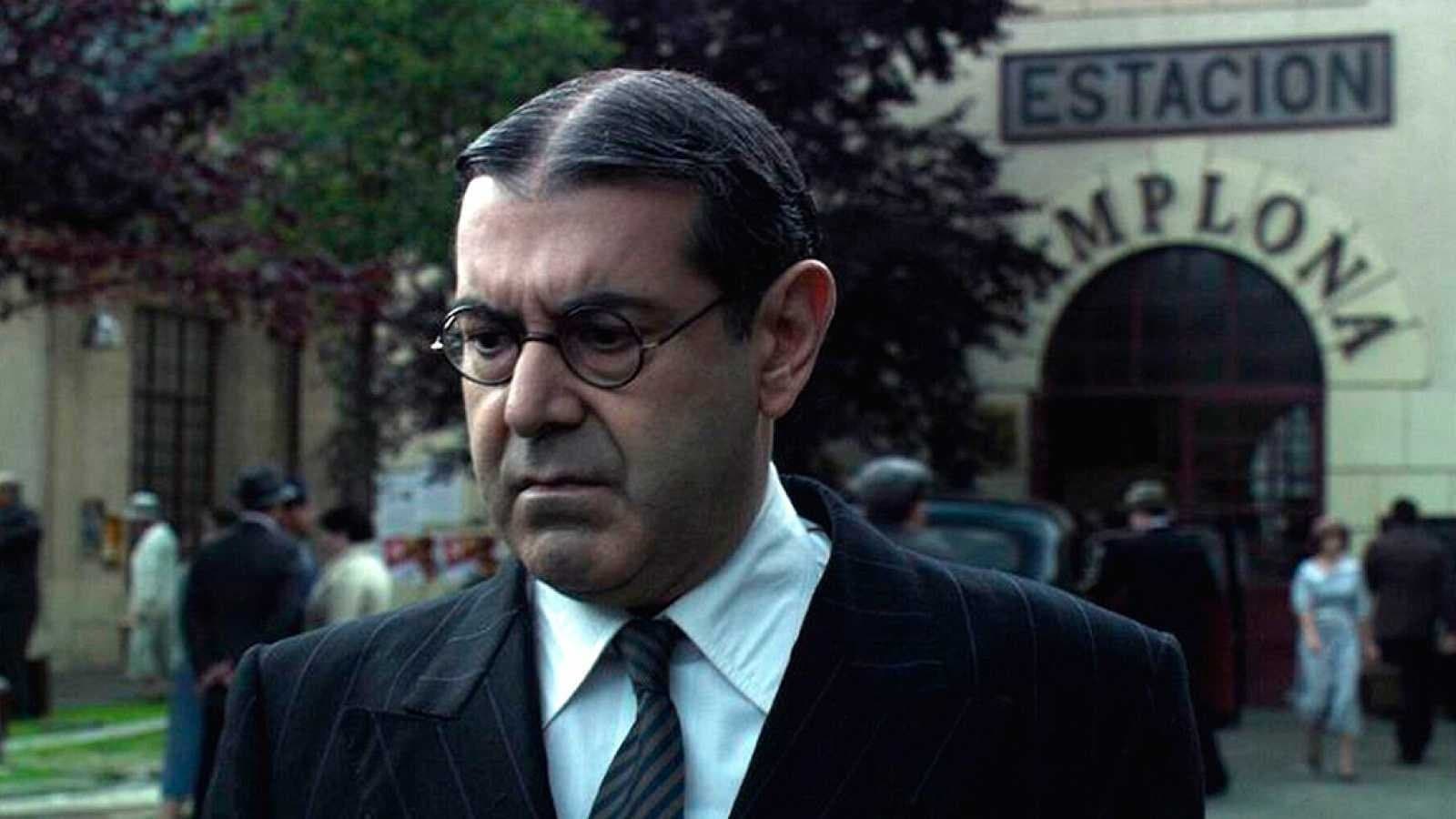 La conspiración backdrop