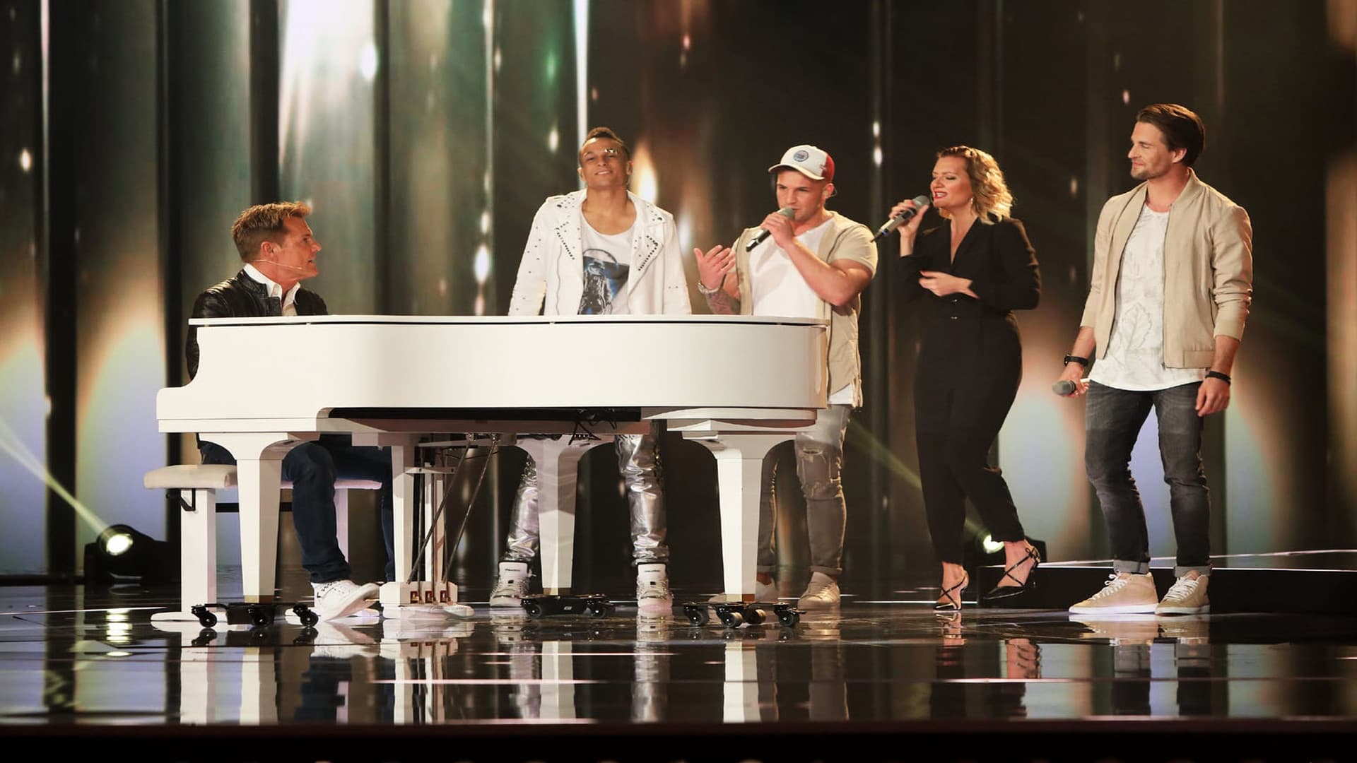 Dieter Bohlen: Die Mega Show backdrop