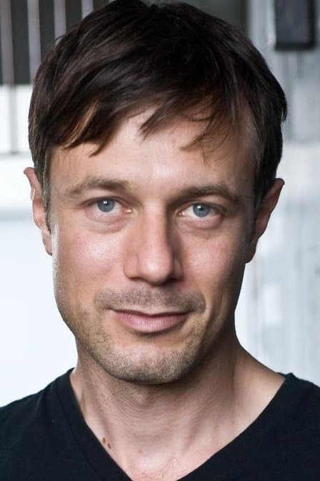 Pascal Langdale profile