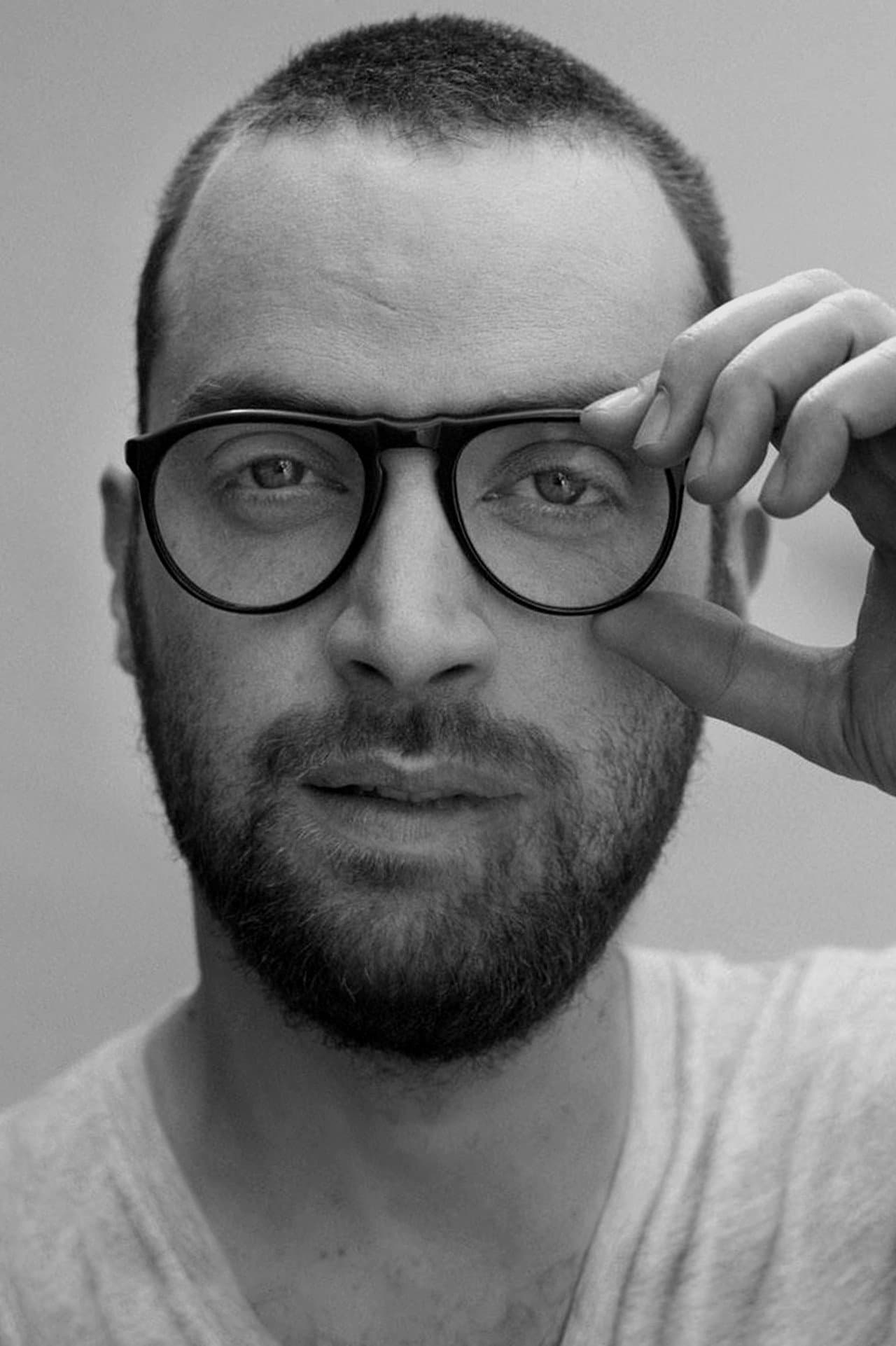 Victor Dupuis profile