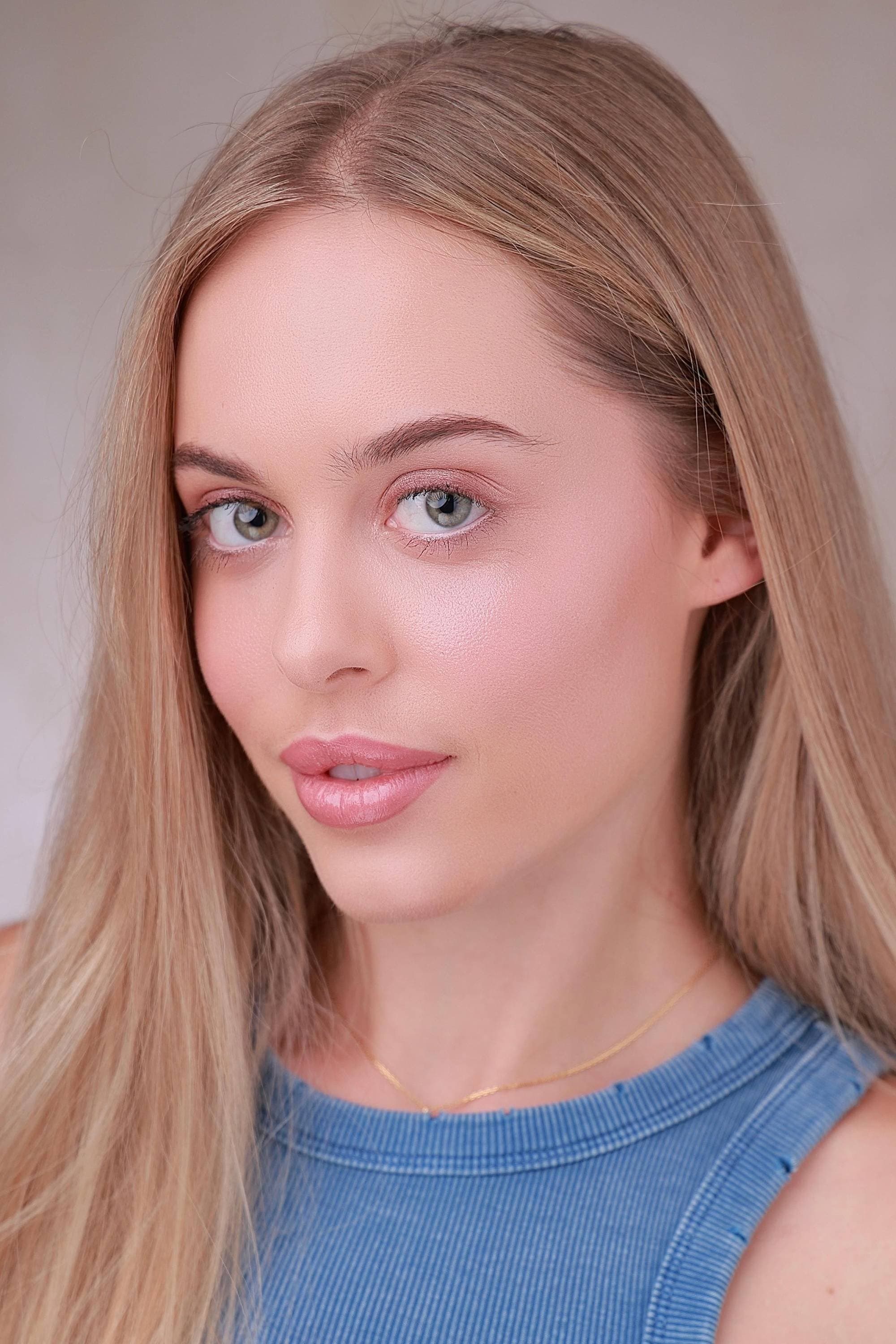 Alina Varakuta profile