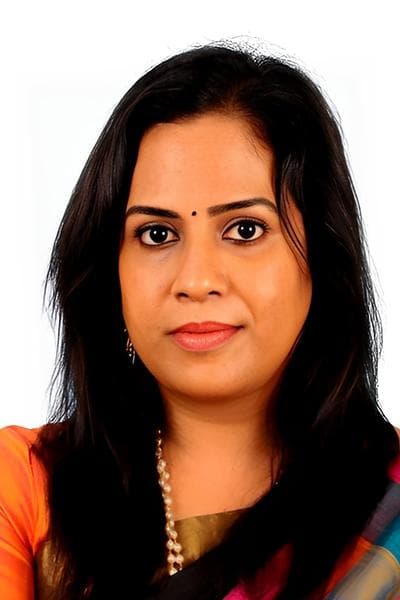 Lizzie Antony profile