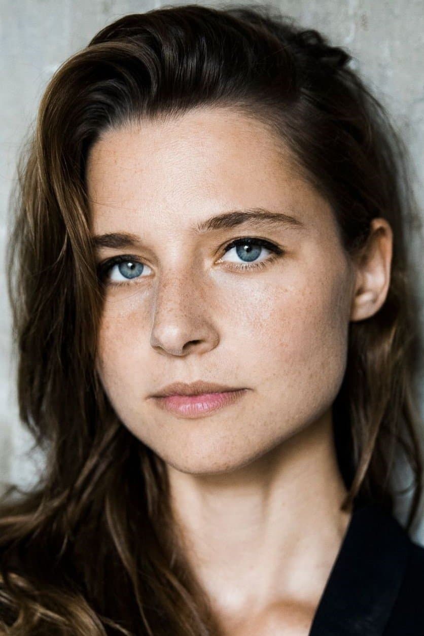 Svenja Jung profile