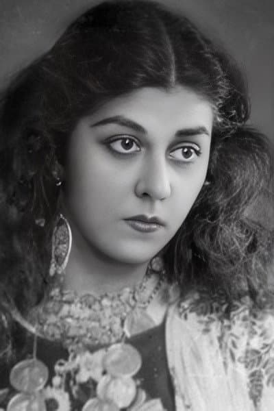 Lyalya Chyornaya profile