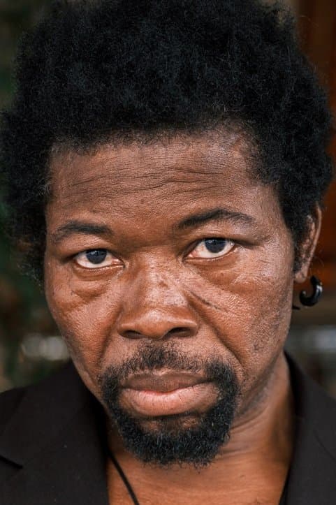 Lazare Minoungou profile