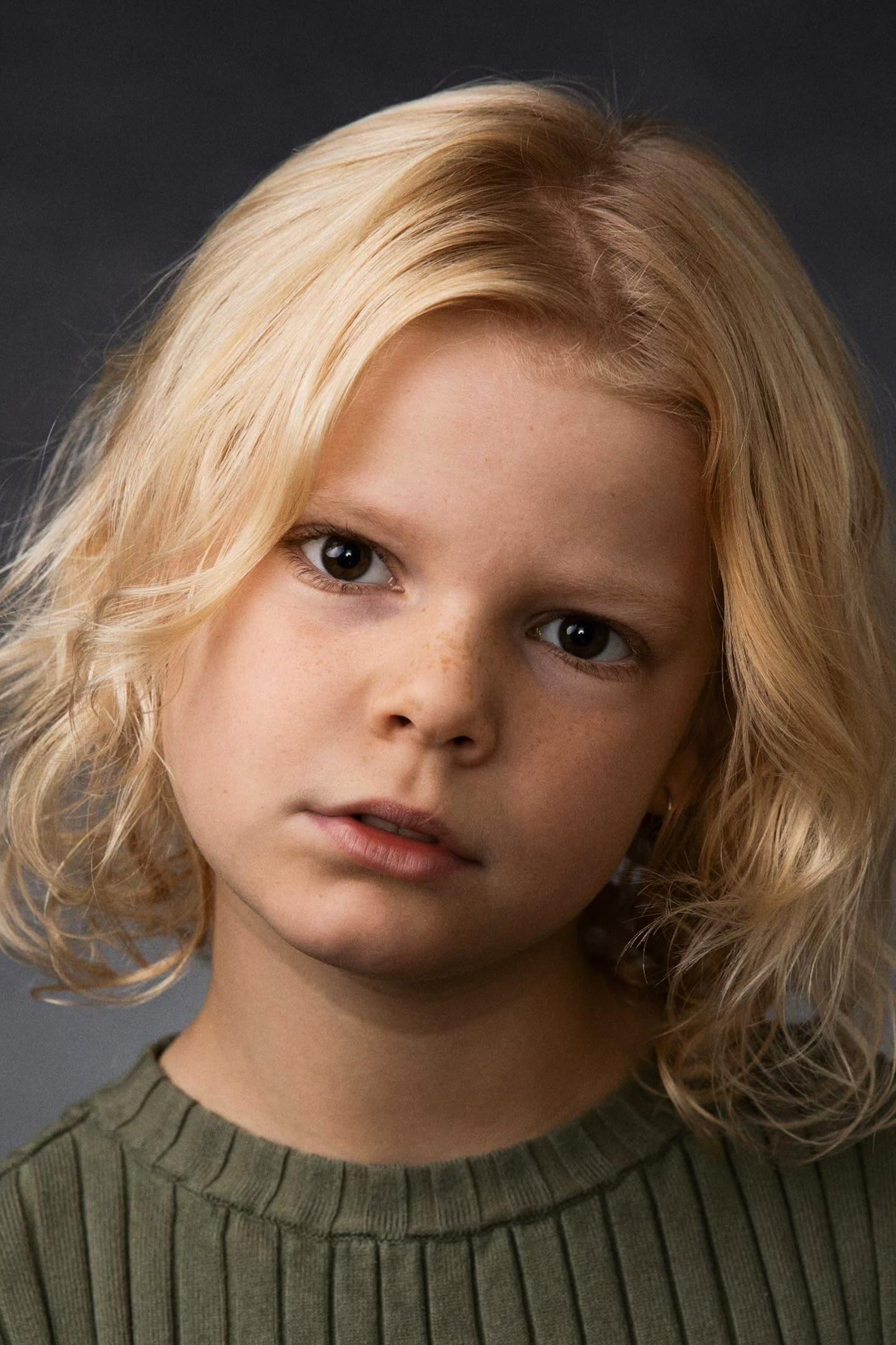 Ava Knox Martin profile