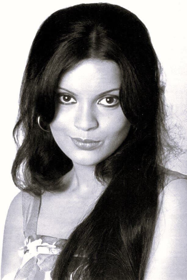 Zeenat Aman profile